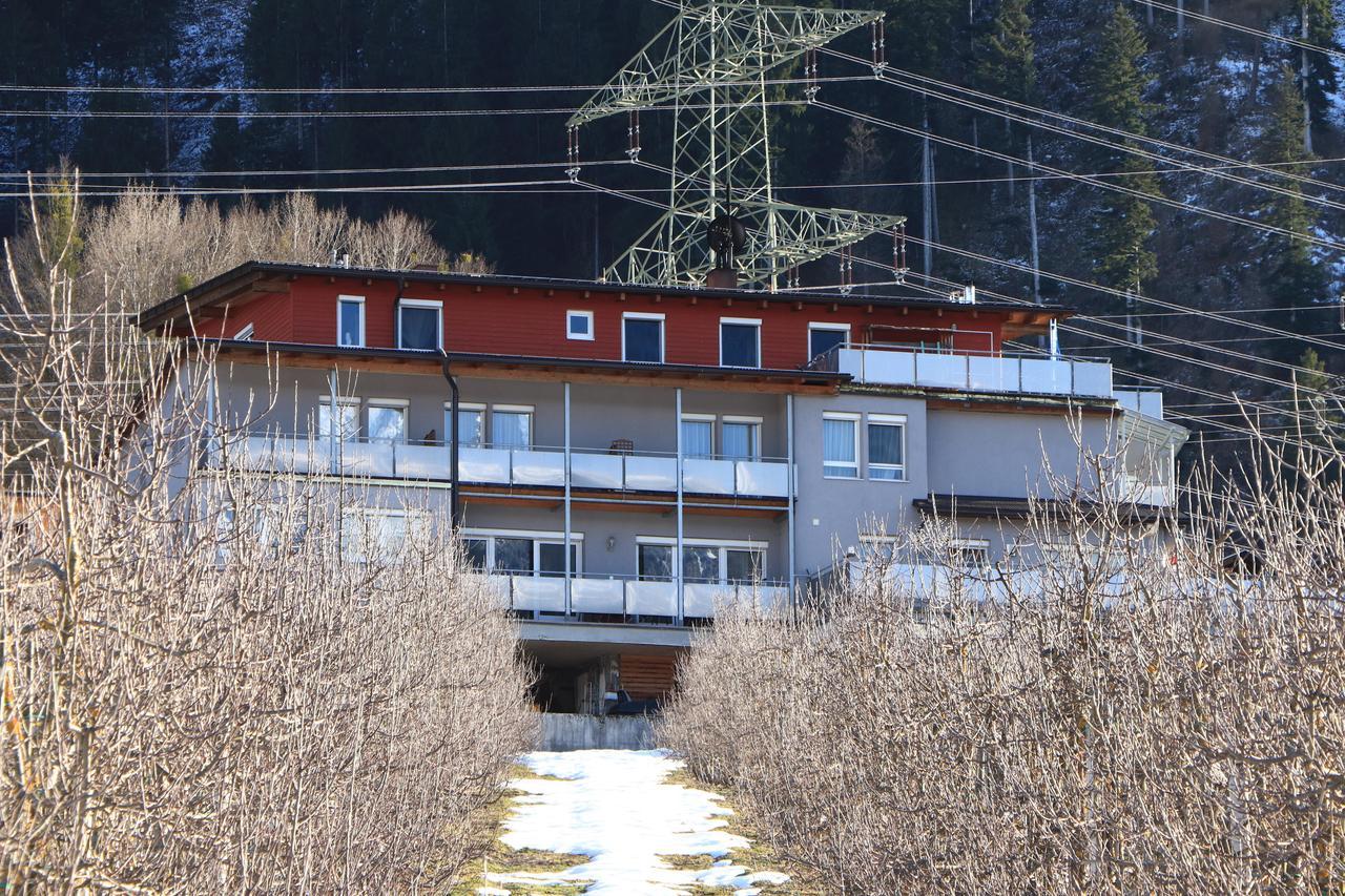 Gastehaus Possard Hotel Stams Bagian luar foto
