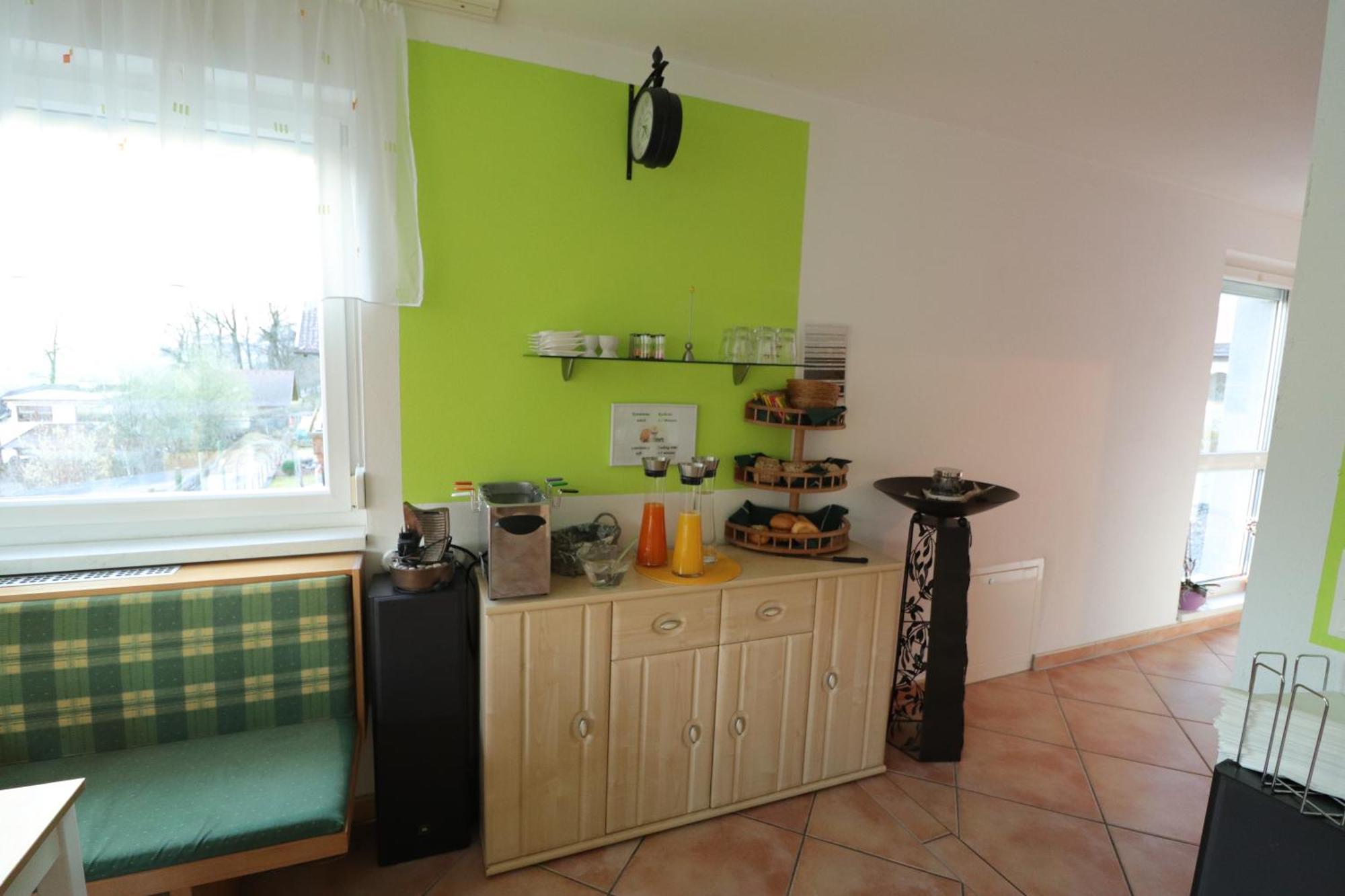 Gastehaus Possard Hotel Stams Bagian luar foto