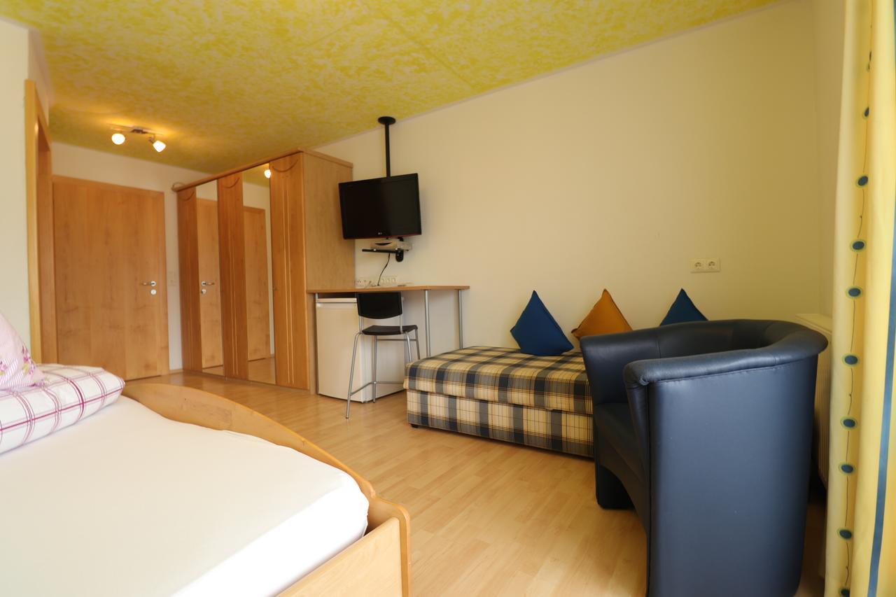 Gastehaus Possard Hotel Stams Bagian luar foto