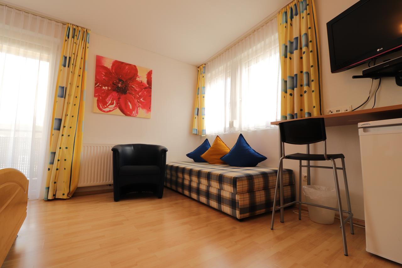 Gastehaus Possard Hotel Stams Bagian luar foto