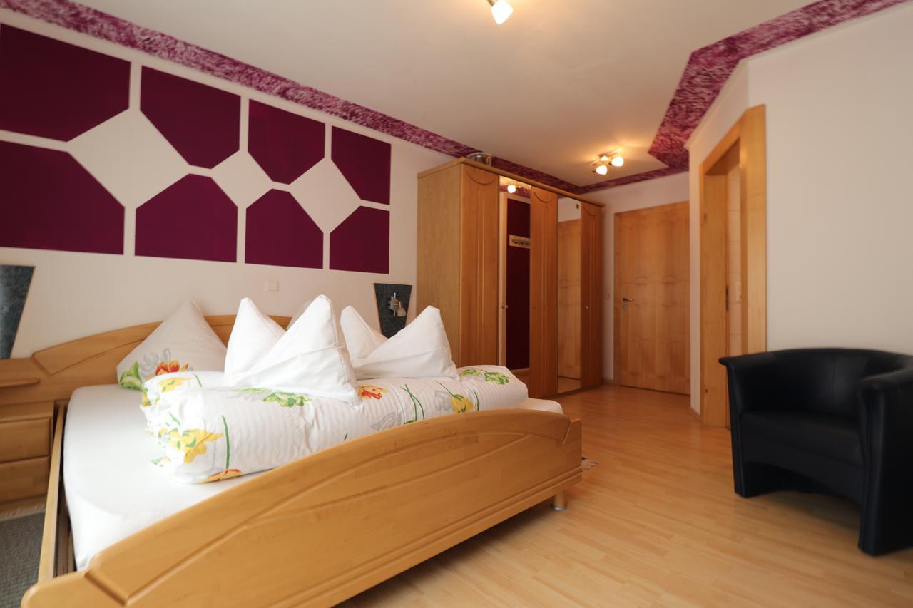 Gastehaus Possard Hotel Stams Bagian luar foto